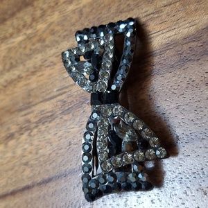 Rhinestone bow hair clip